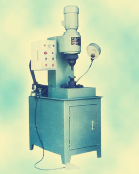 采購時選擇氣動鉚接機(jī)好還是液壓鉚接機(jī)好？