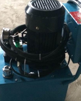 鉚接機(jī)脫模困難怎么辦？鉚接點(diǎn)容易撕裂怎么辦？