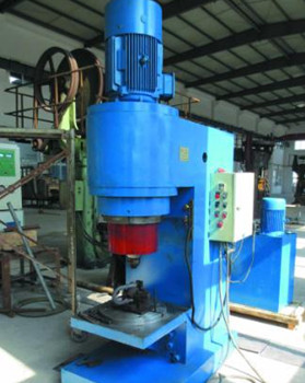 購買氣壓鉚接機需要多少錢？