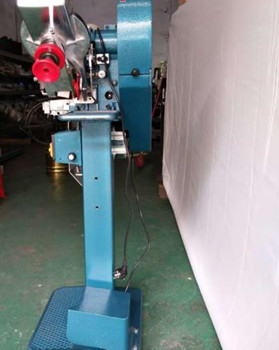 徑向鉚接機(jī)讓繞線木軸組裝更快捷和簡(jiǎn)便！