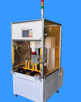 鉚接機(jī)定制時(shí)需要注意哪些？這幾個(gè)方面需留意！