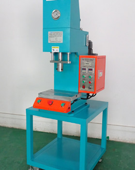 鉚接機大概多少錢一臺？