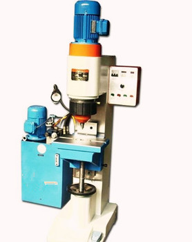 徑向鉚接機(jī)選購時注意這三點(diǎn)，讓你選到滿意的設(shè)備！